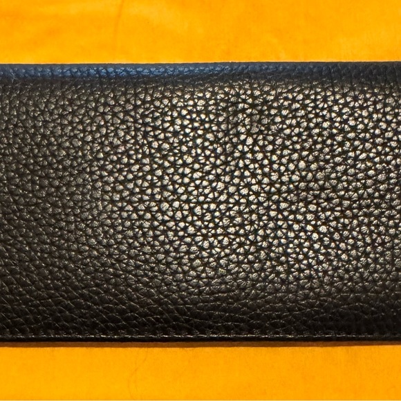 Marc Jacobs Gotham City Black Pebbled Leather Wallet - Picture 2 of 6